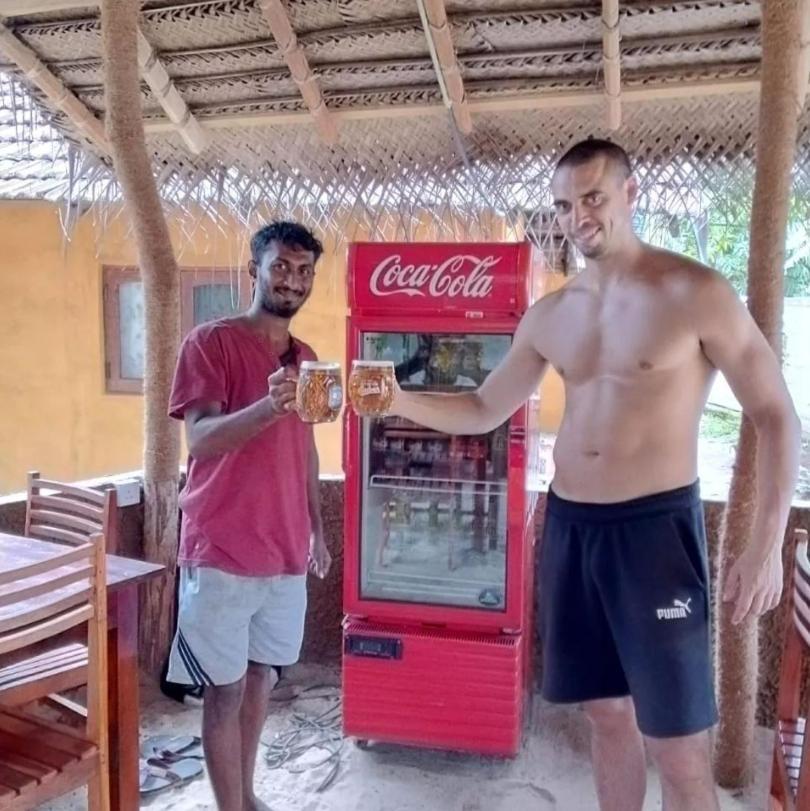 Menaka Homestay Tangalle Extérieur photo